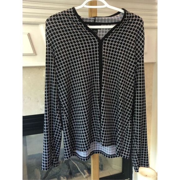 Liz Claiborne Career Women’s Black and White Box Design Long Sleeve V Neck Blous - Picture 1 of 7